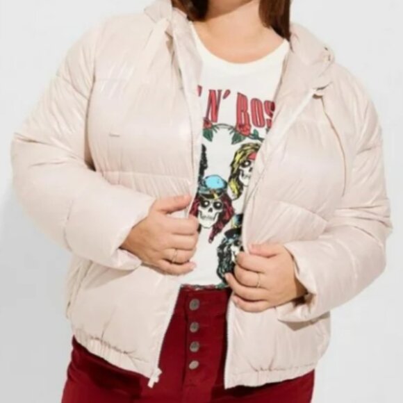 Torrid NWT Champagne Pink Cropped Hooded Puffer Coat Jacket Size 2 - Picture 1 of 8